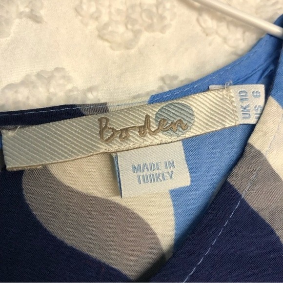 Boden Women’s Blouse Top Shirt Size 6 Blue Geometric print - Picture 2 of 10